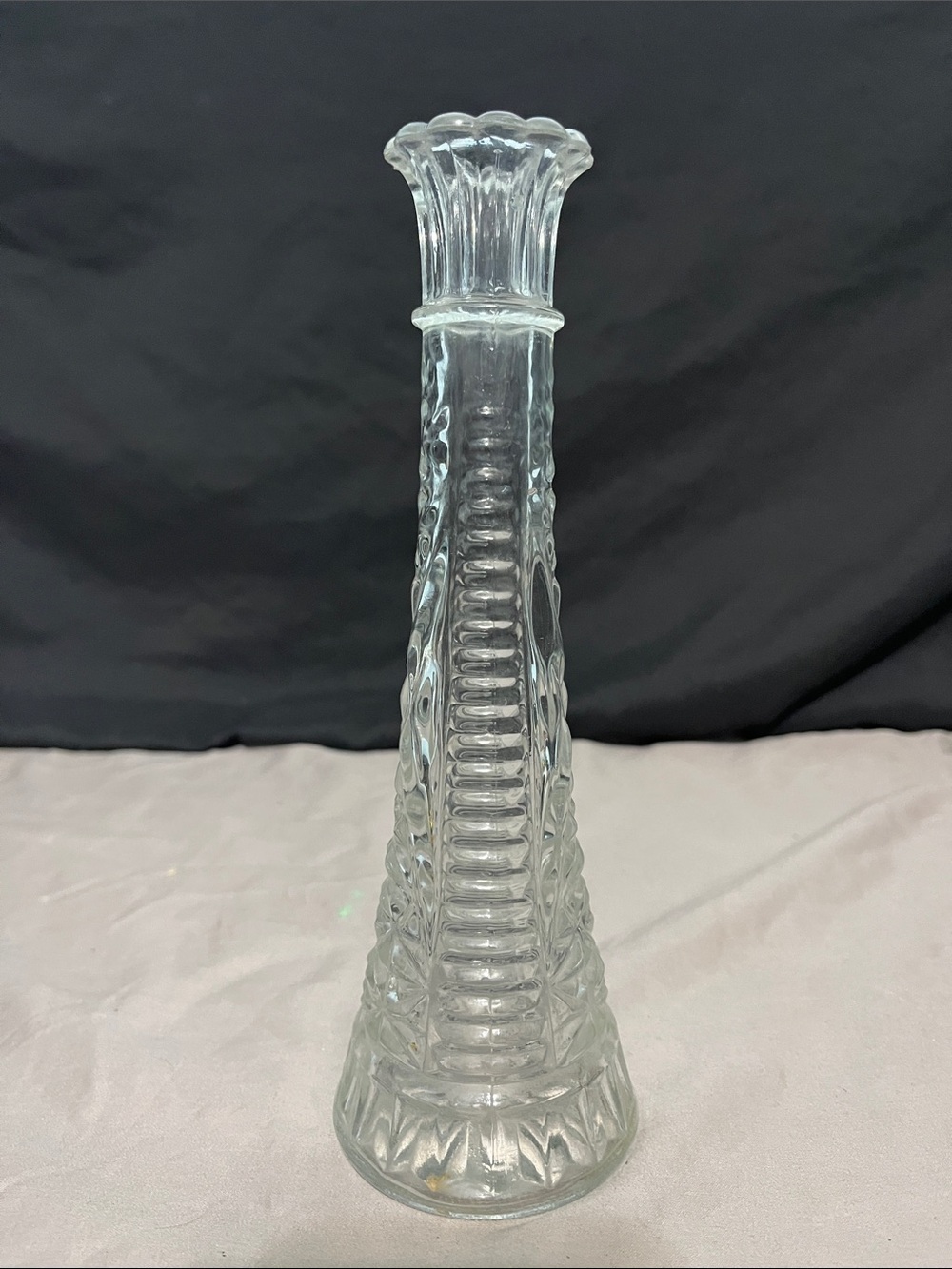 Vintage Anchor Hocking "Stars and Bars" clear pressed glass bud vase